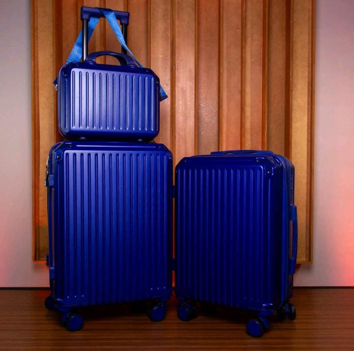 Kit de viagem Imperial: 2 Malas + Frasqueira Premium | Cadeado Numérico 3 Digitos | Padrão Anac | 360° ABS