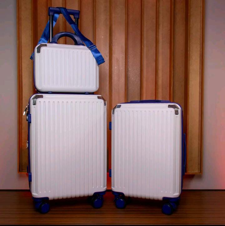 Kit de viagem Imperial: 2 Malas + Frasqueira Premium | Cadeado Numérico 3 Digitos | Padrão Anac | 360° ABS