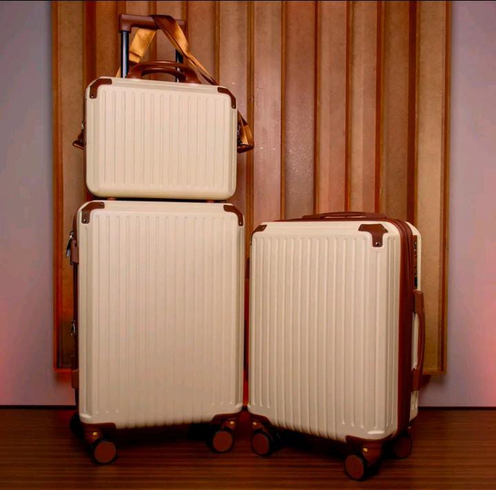 Kit de viagem Imperial: 2 Malas + Frasqueira Premium | Cadeado Numérico 3 Digitos | Padrão Anac | 360° ABS